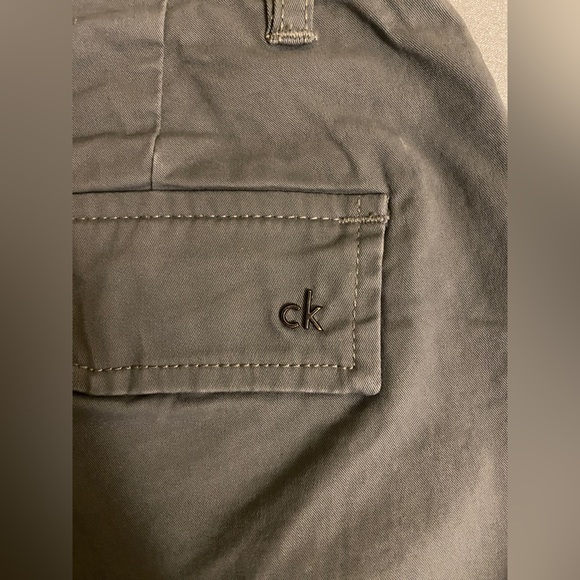 Calvin Klein Men's Casual Pants Gray - Picture 4 of 6